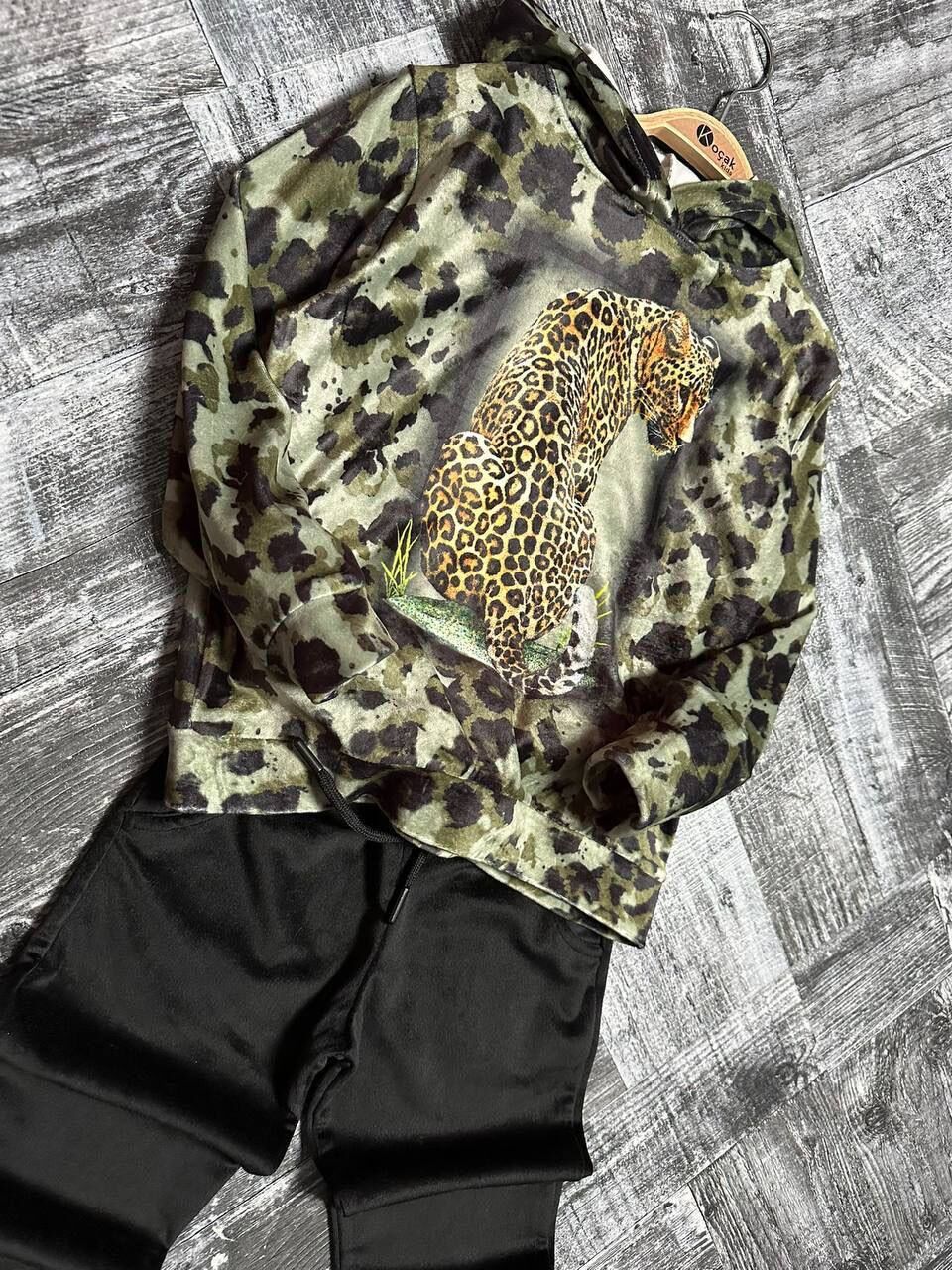 7130 LEOPAR DESEN KADİFE KIZ GARSON 2Lİ TAKIM