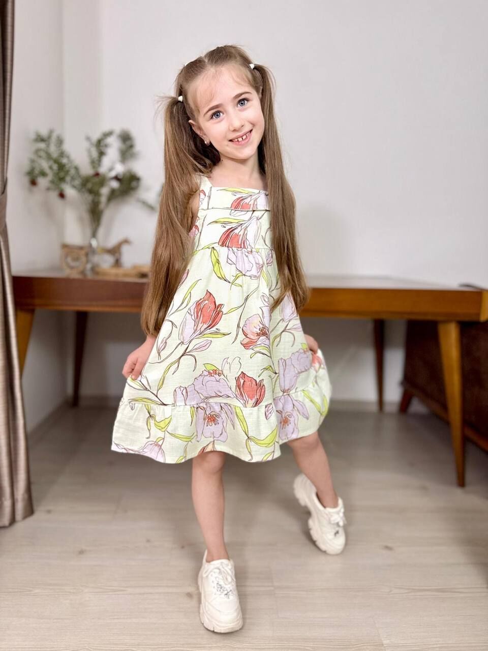P 26-208 ÇİÇEKLİ MÜSLİN ELBİSE